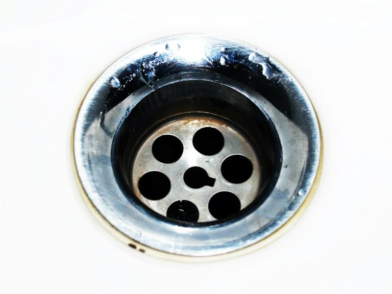 Abfluss gluckert – Waschbecken Abfluss Badezimmer