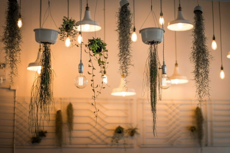 Moderne Deckenbeleuchtung im Neubau: Die neuesten Trends assorted pendant lamp lot